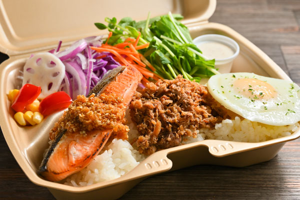 03 8種野菜のザクザクゴマ醤油サーモン弁当